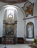 wir laden Sie zum Besuch unserer Kreuzkapelle und Michaeliskapelle ein