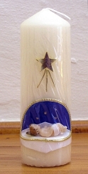 die Weihnachtskerze mit Wachs-Jesulein aus unserem Kloster St. Marienthal